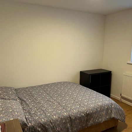 Three Bedroom House In Tooting By Star Apartments Лондон Экстерьер фото